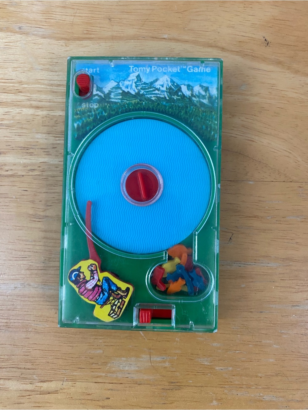 Vintage Tomy Pocket Gone Fishin’ Game Handheld